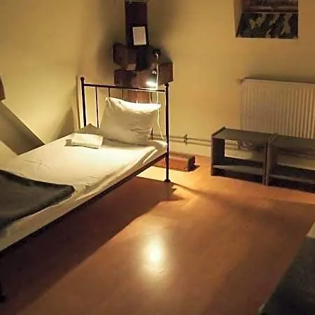 Baza 15 Albergue
